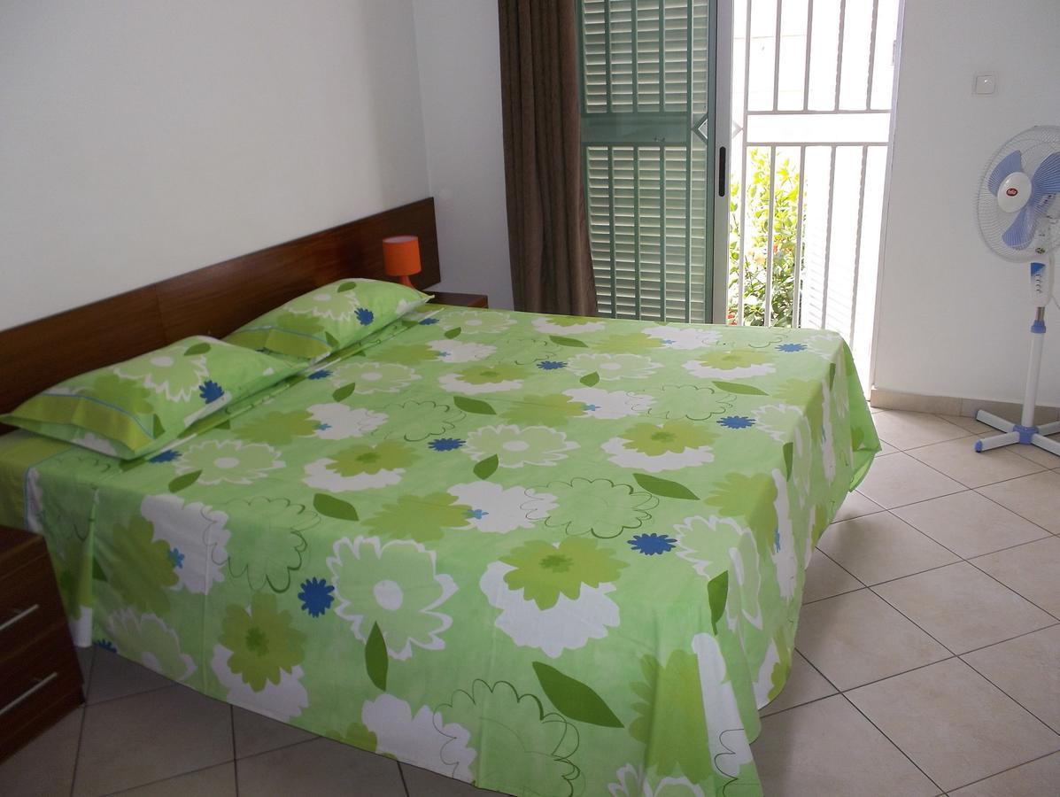 Basic Hotel Mindelo Ngoại thất bức ảnh