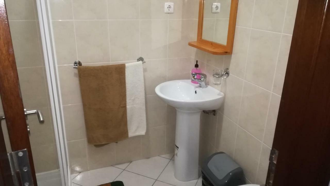 Basic Hotel Mindelo Ngoại thất bức ảnh